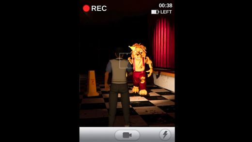 Screenshot 1: Filming with the phone camera